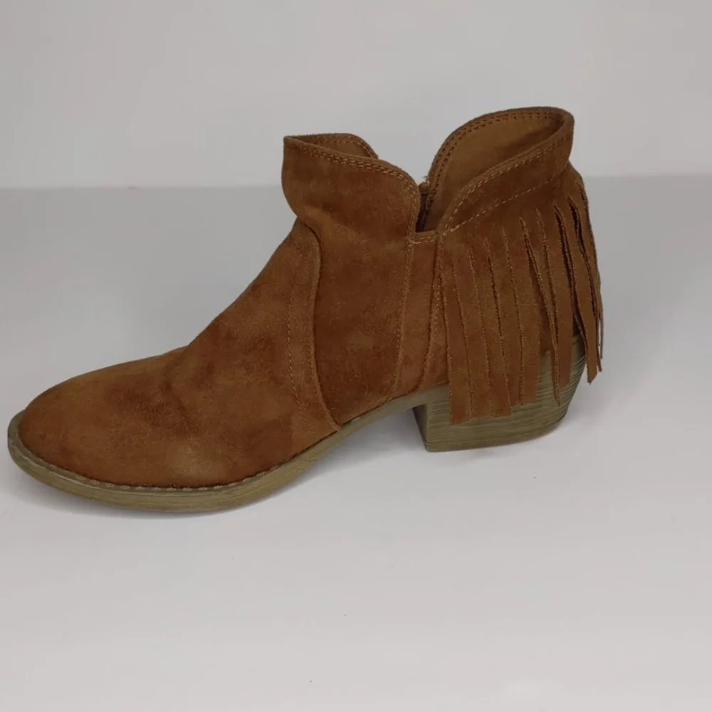 Sey Esteem Fringe Booties Size 6M camel brown color